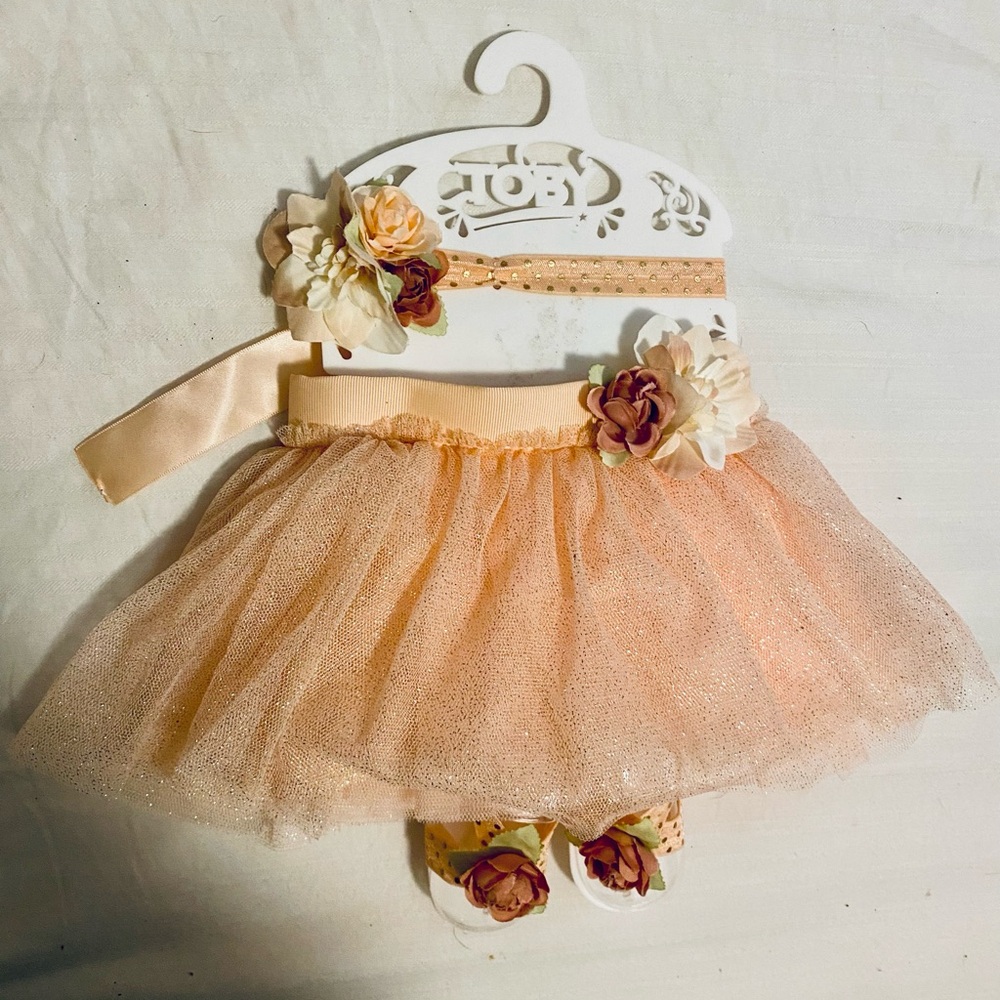 Toby Newborn flower tutu set